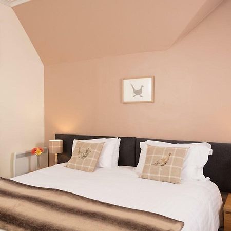 The Gordon Arms Hotel West Linton Dış mekan fotoğraf