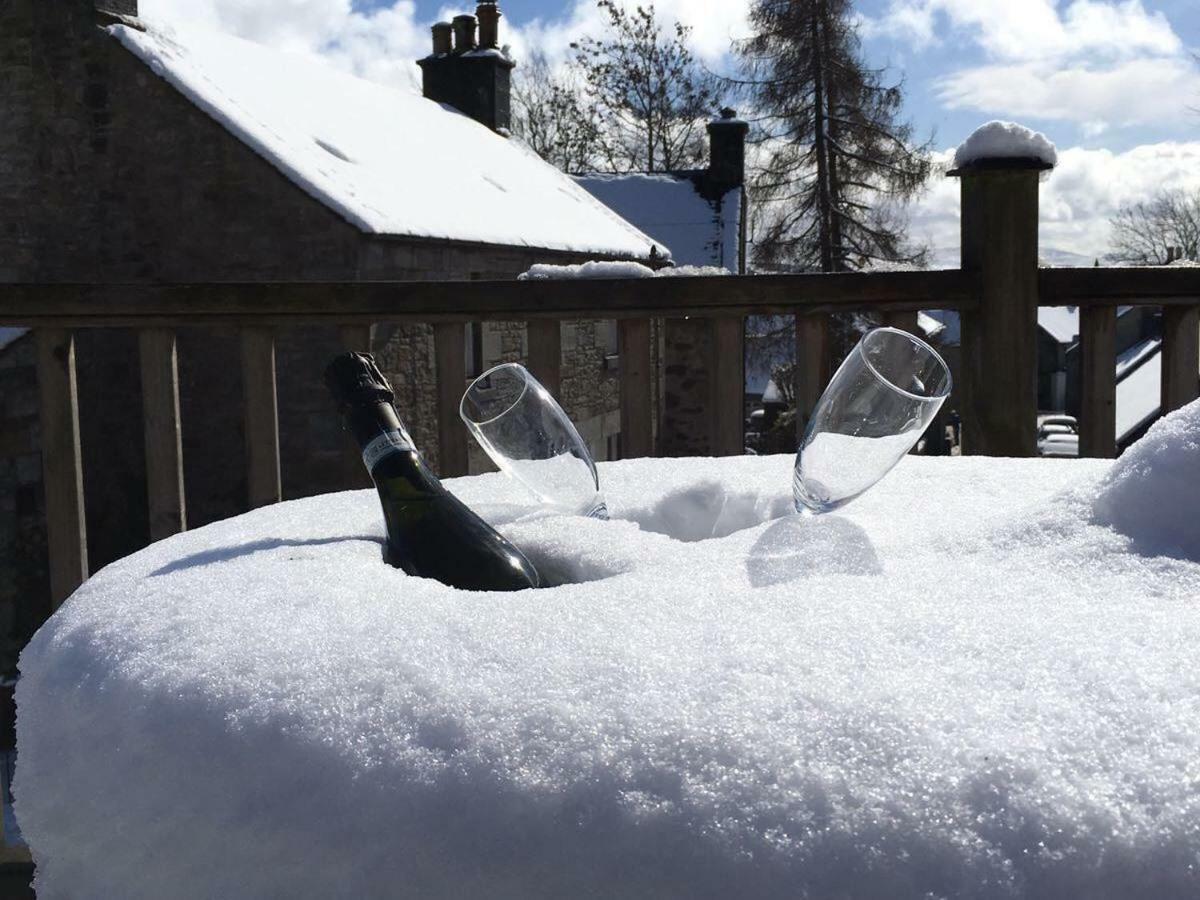 The Gordon Arms Hotel West Linton Dış mekan fotoğraf