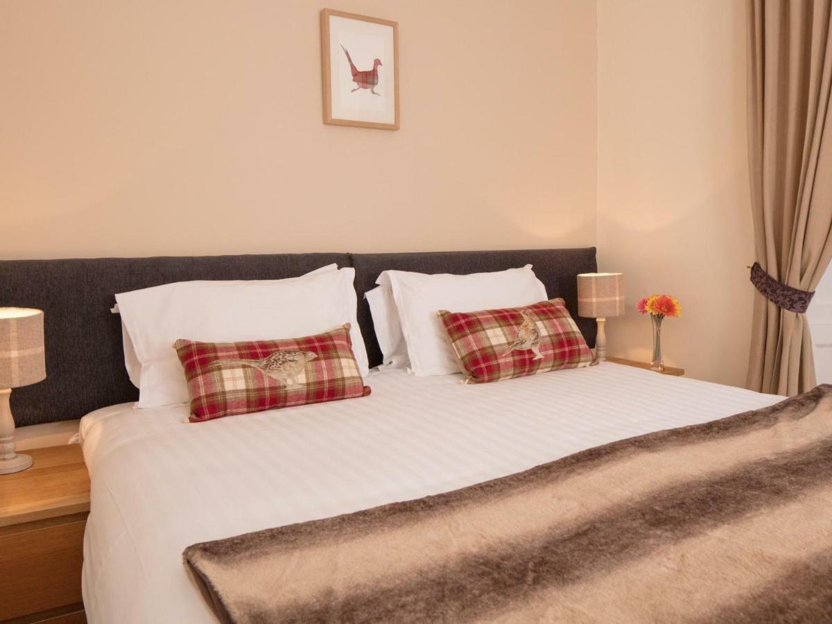 The Gordon Arms Hotel West Linton Dış mekan fotoğraf